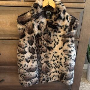 Leopard Print Faux Fur Vest
